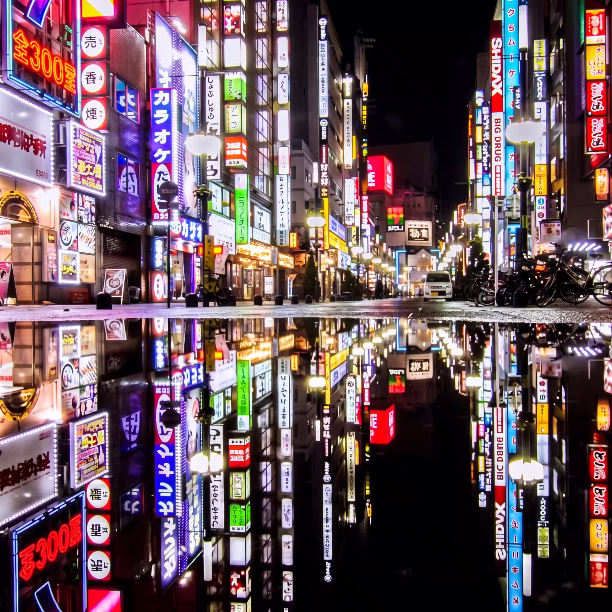 Escena urbana de Tokio durante el recorrido Japón POP.