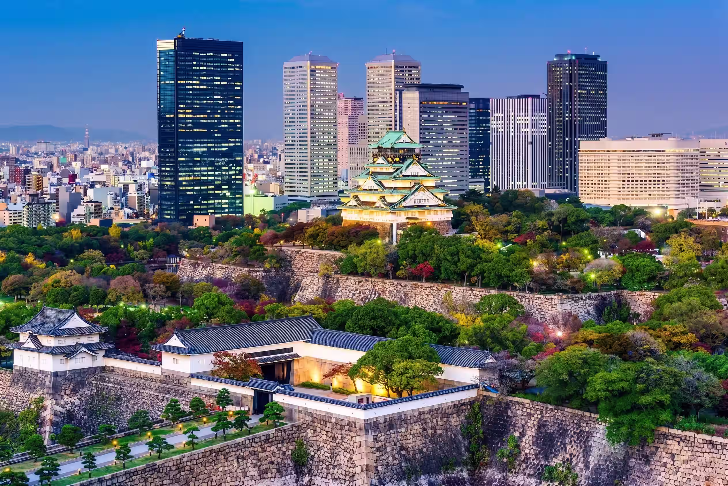 Vista urbana de Osaka, Japón.