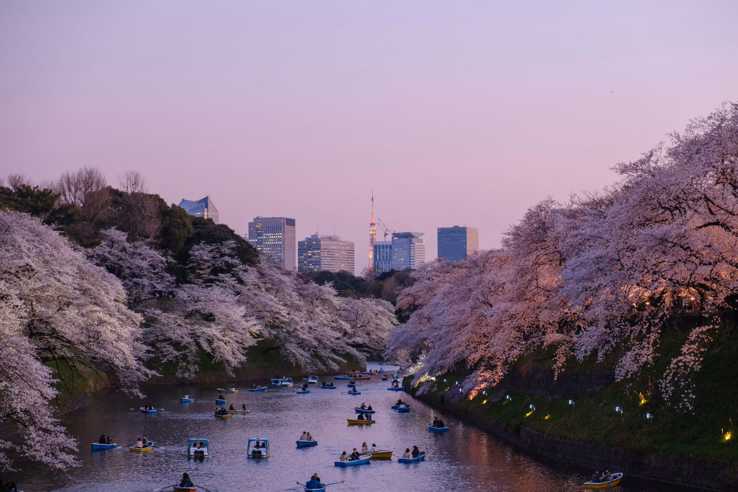 Paisaje urbano de Tokio durante un día libre.